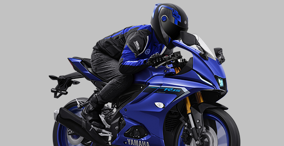 Sporty Riding Position with Aerodynamic Design