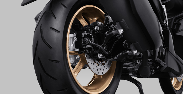 Wide Tubless Tire